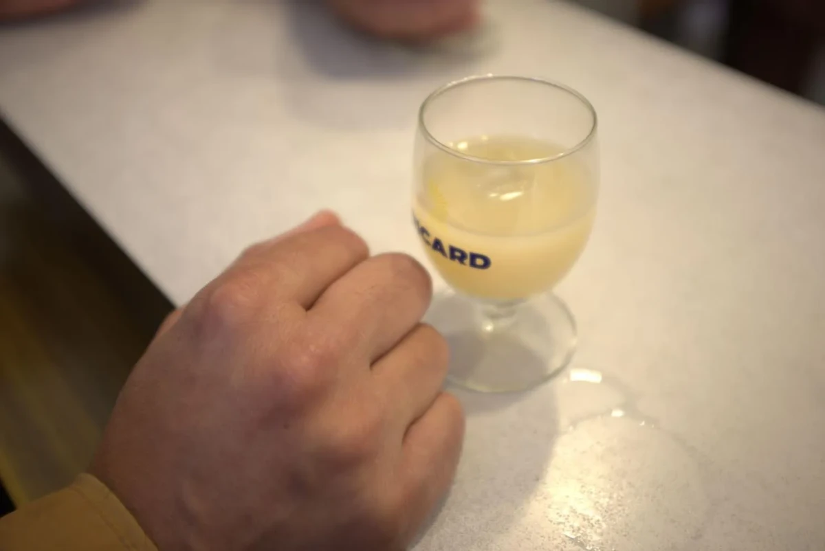 Avec la participation de Mathieu Fascella / Réalisation et montage : Pierrick Mouton / Photographies : Stéphane Guglielmet / Crédits musique : SCH, Kofs, Jul, Naps, Soso Maness, Elams, Solda, Houari – Bande Organisée, Massilia Sound System – Qu’elle est bleue ; Fonky Family – Sans rémission