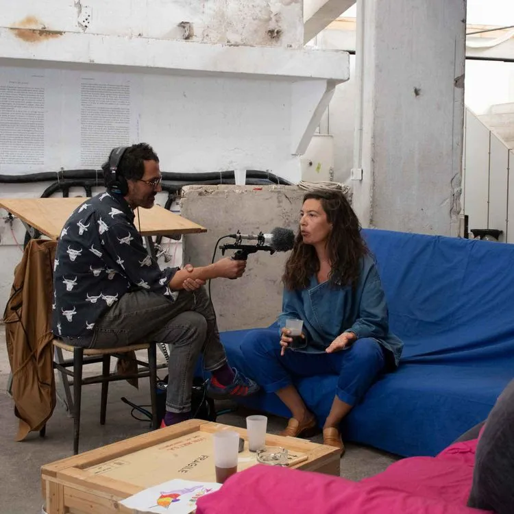 Avec la participation d’Aurélie Berthaut / Réalisation et montage : Pierrick Mouton / Photographies : Stéphane Guglielmet / Crédits musique : Anne Sylvestre – Les gens qui doutent ; extrait de Merleau-Ponty – Le monde perçu et le monde de la science (1948) ; Pink Floyd – Seamus