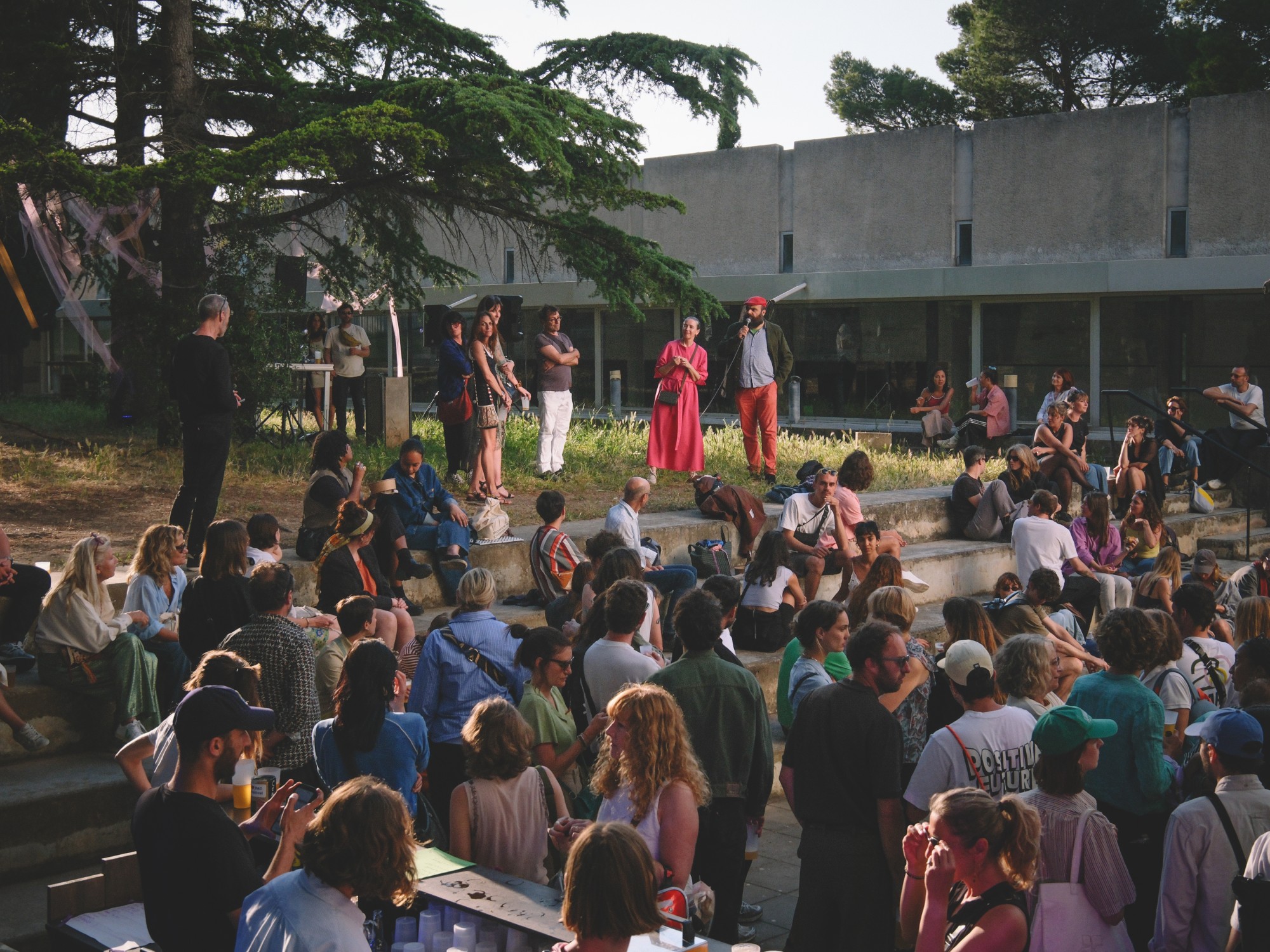 Fête de clôture sur le site de l'ancienne école d'architecture de Luminy
Crédit photo Jean Kader