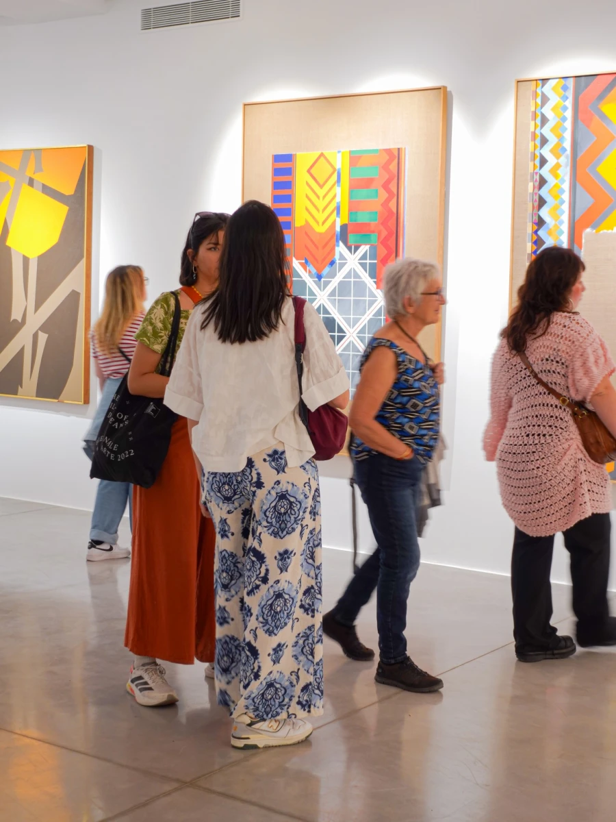 Visite de l’exposition “Magnificience Rougemont”, Guy de Rougemont, Claude Viallat, Pierre Bendine-Boucar, Lucio Fanti, Vincent Bloulès au Centre d’Art Polaris<br />
<br />
Crédit photo PAC