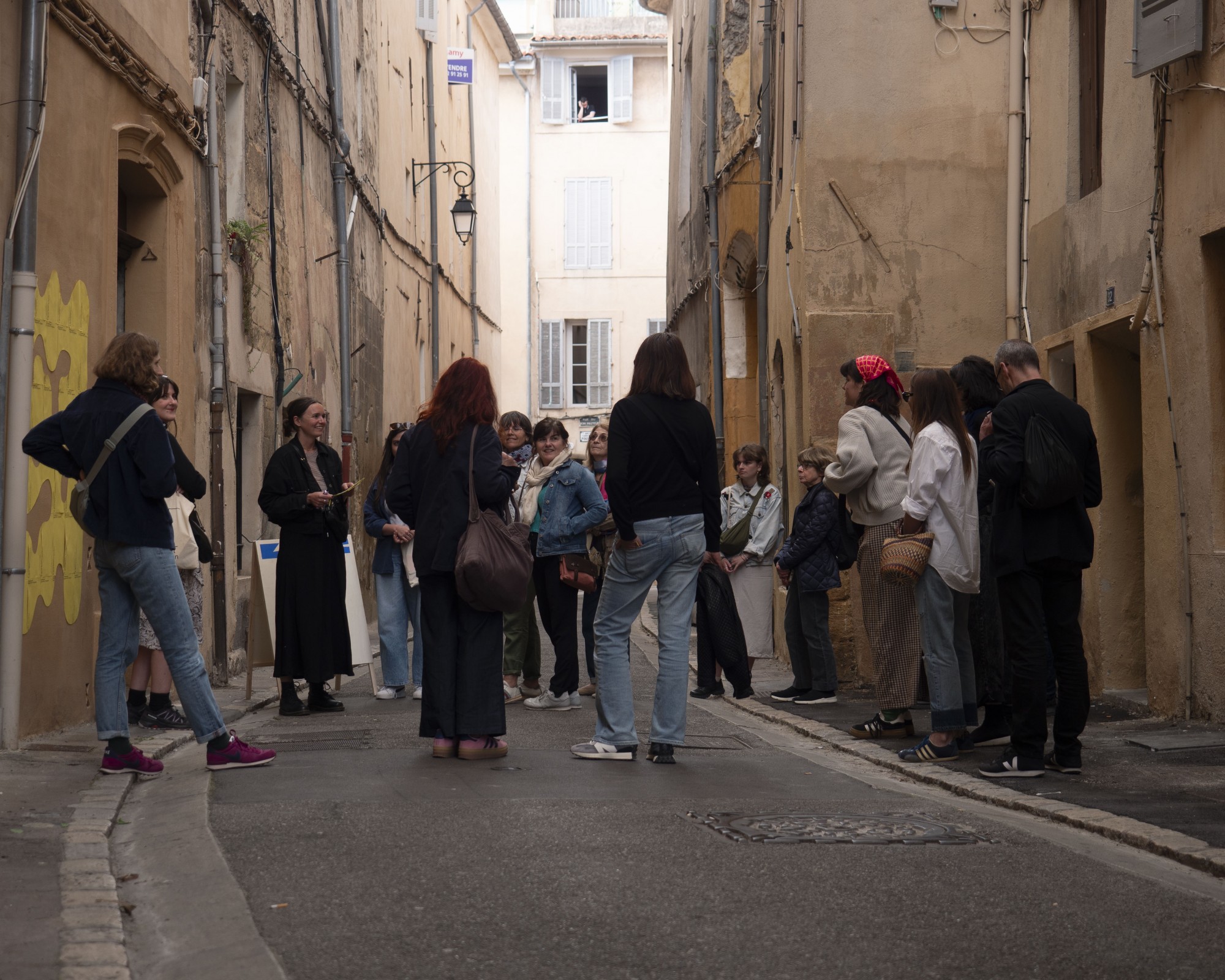 Acceuil des participant·es à la Chapelle Venel, pour la projection