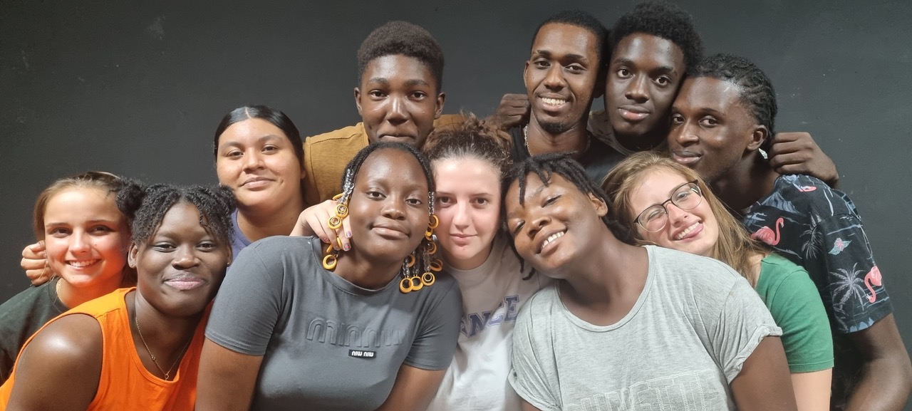 troupe-de-l-entonnoir-isabelle-niveau