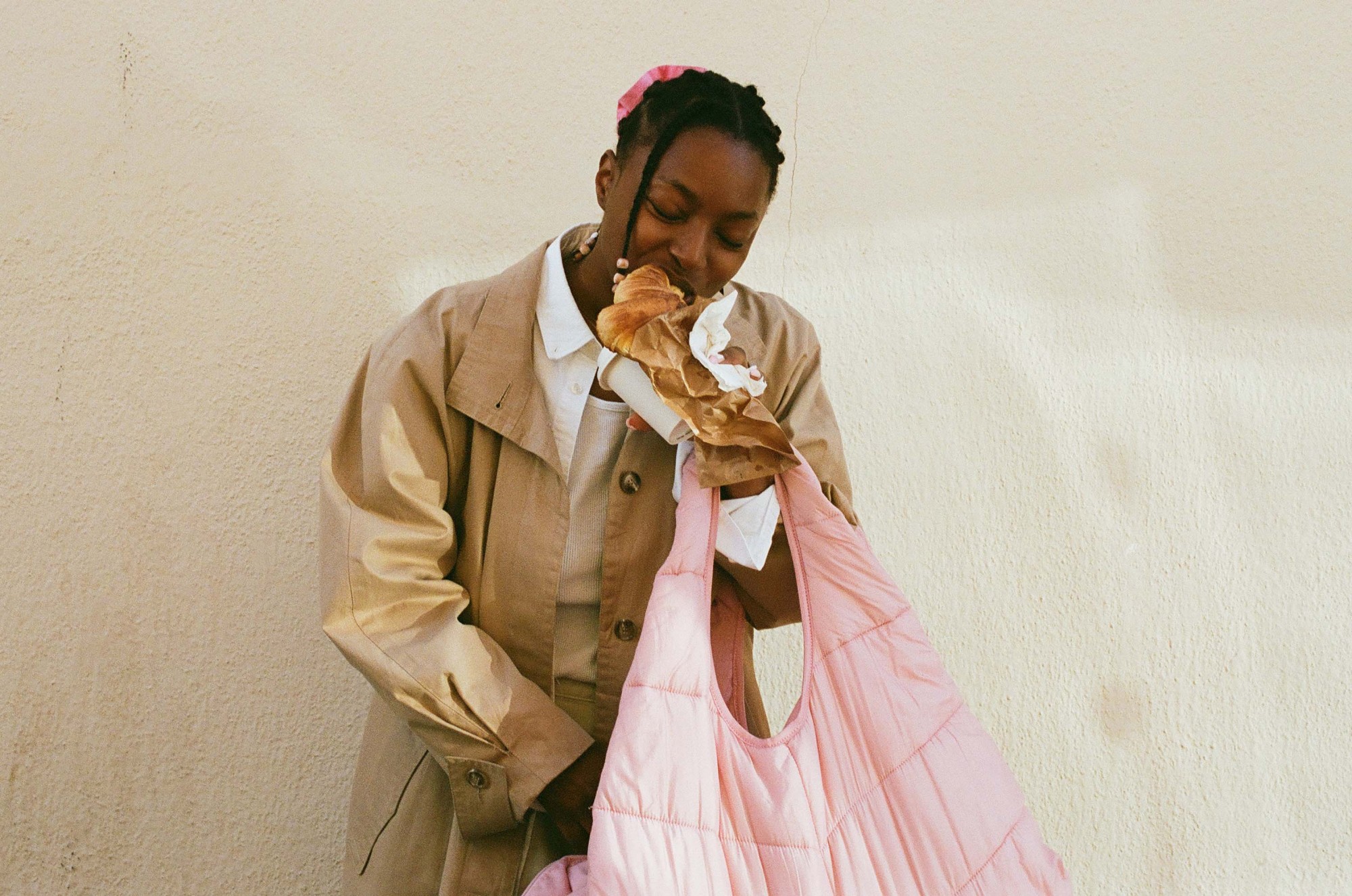 anna-leonte-loron-_-mangeuse-croissant