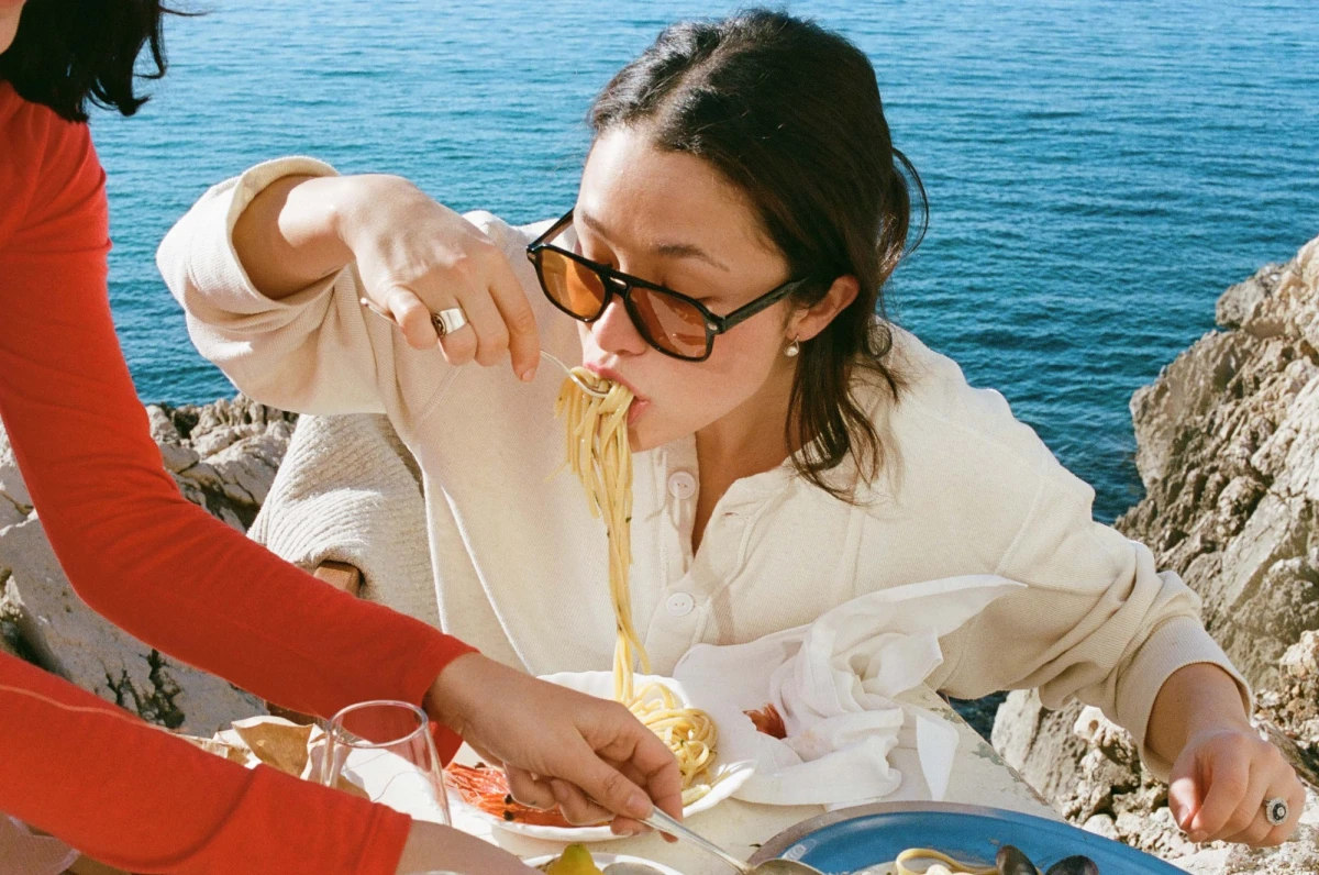 anna-leonte-loron-_-mangeuse-linguine