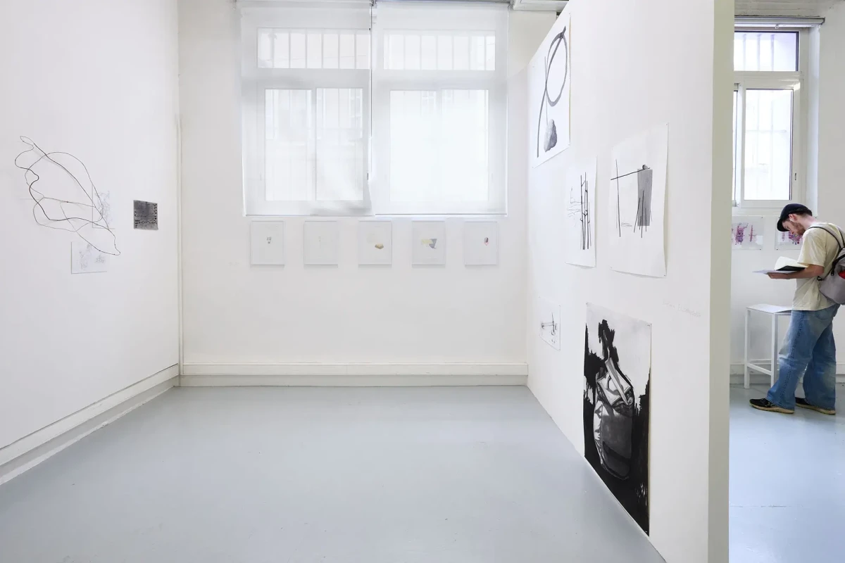 Vue d'installation, DÉJA, 13e édition de PARÉIDOLIE, 2026. Crédit photo : Louïse Lett