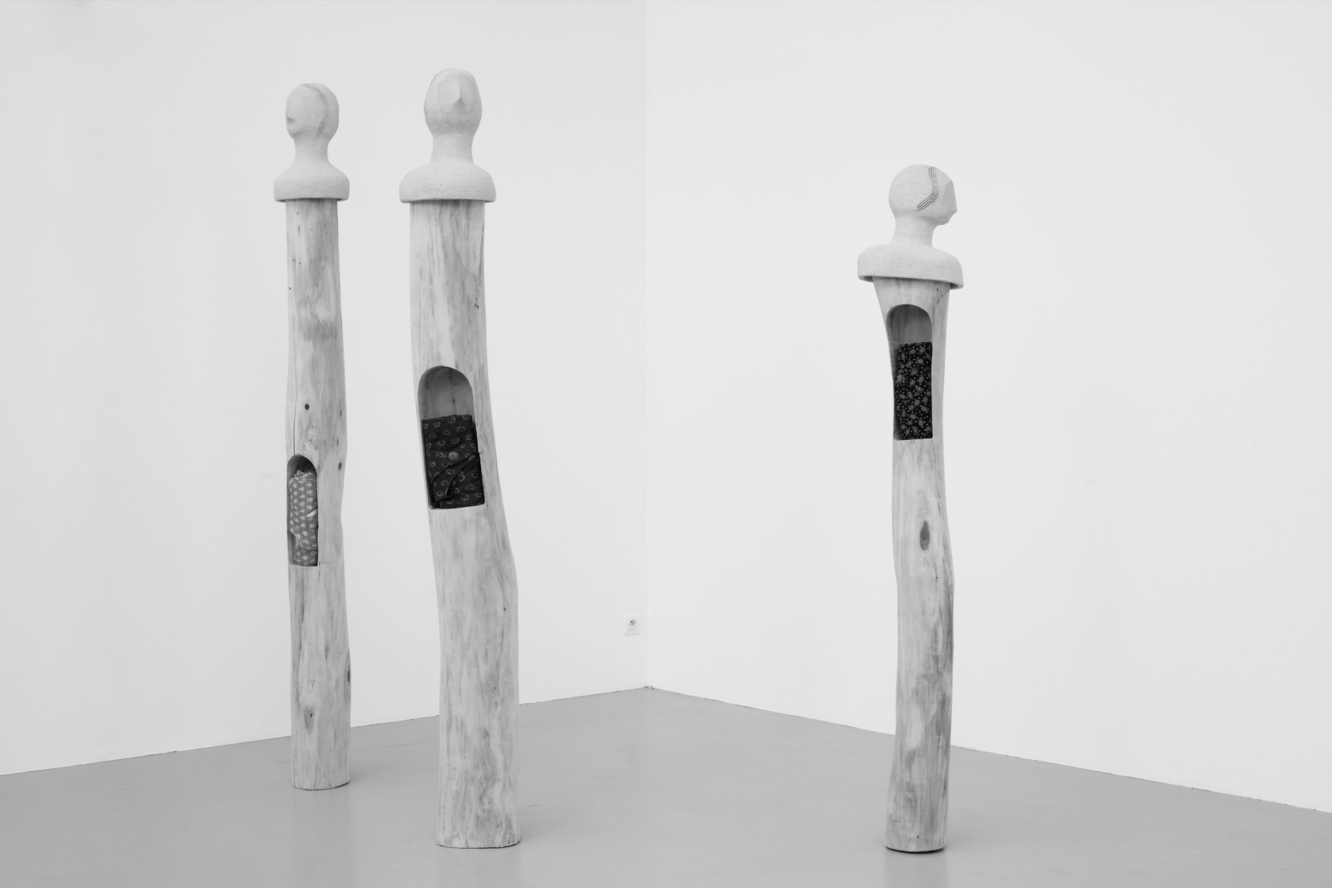 PAC · Provence Art Contemporain – Seconde peau, le vêtement en perspective
