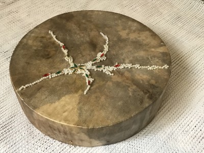 healed-beads-embroidered-on-a-bendir-2022-courtesy-ymane-fakhir