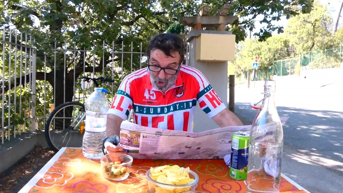 BOUSSAADOUN Yassine, La Cinematec, Le Tour des poete