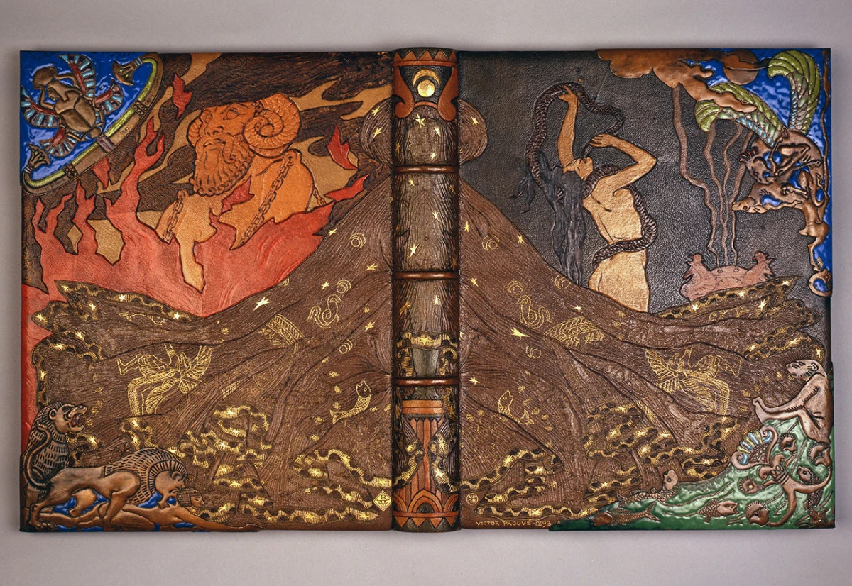 Victor Prouvé, en collaboration avec Camille Martin et René Wiener, reliure pour Salammbô de Gustave Flaubert, 1893, mosaïque de cuirs incisés, pyrogravés, dorés et émaux cloisonnés. Musée de l’Ecole de Nancy © Nancy, musée de l’Ecole de Nancy, cliché Studio Image