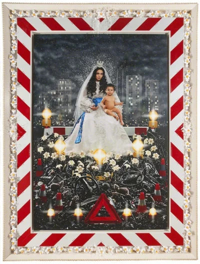 pierre-et-gilles-la-vierge-a-lenfant-hafsia-herzi-et-loric-2009