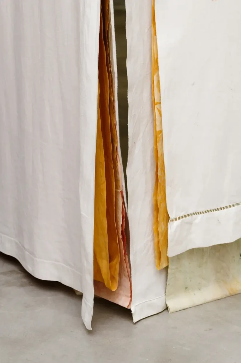 2.adrien-vescovi-soleil-blanc-2020-detail-aurelien-mole-1