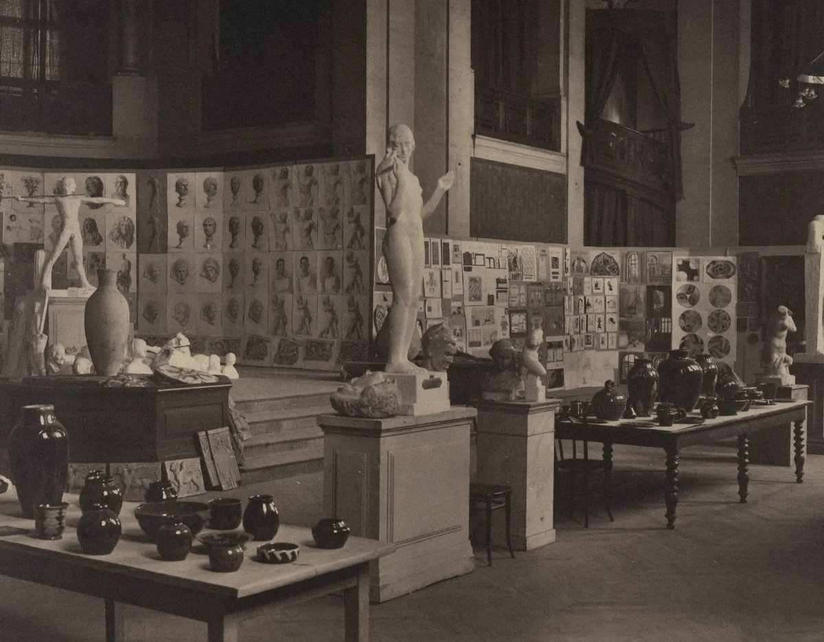 Vue générale de la salle des fêtes du palais des Beaux-Arts, c. 1930. Courtoisie des Archives Municipales de la Ville de Marseille&nbsp;