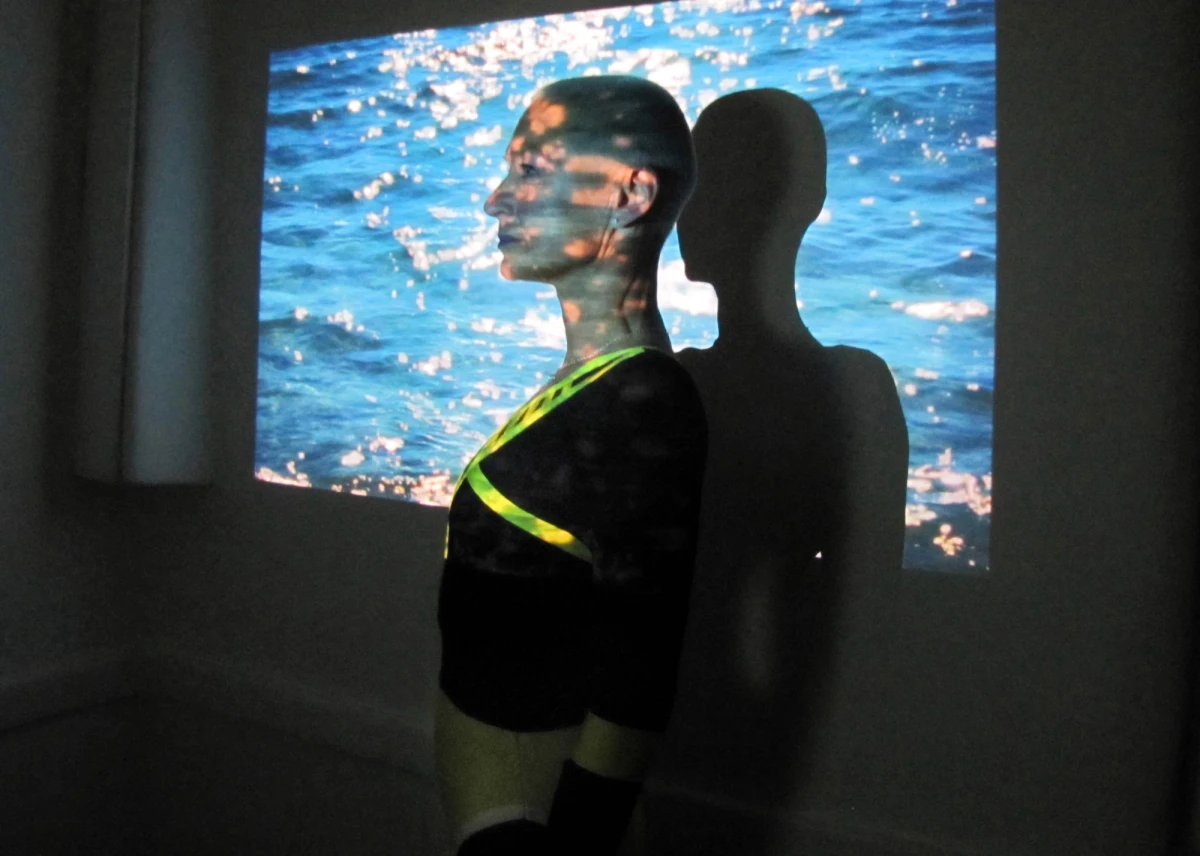 Valentina Piredda, <em>Anita</em>, de la série “Ritratti di passione”, photographie imprimée sur toile, réhaussée au graphite, 70x50 cm, 2023