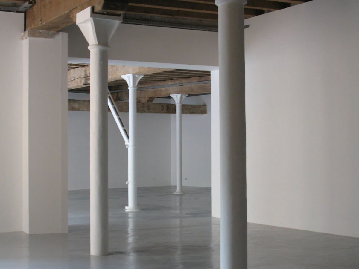 Vdchrnqs, espace d’art contemporain, 2009