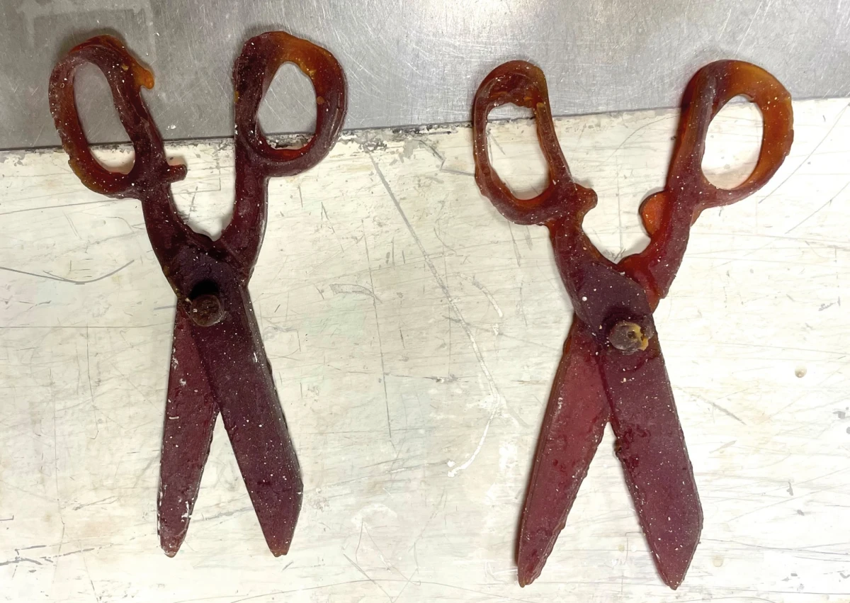 carton-mailys-moanda-vv-moulin-bleu-2025